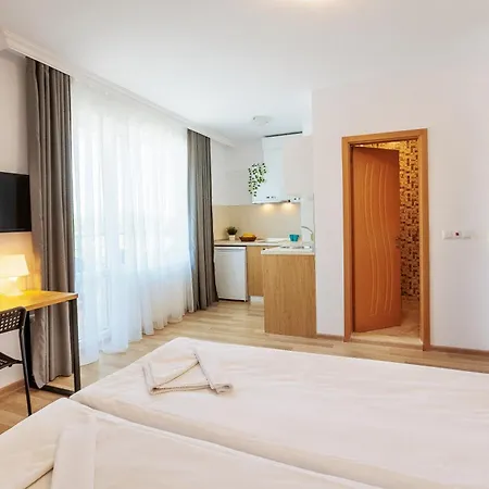 Flora Sarafovo Apartment *