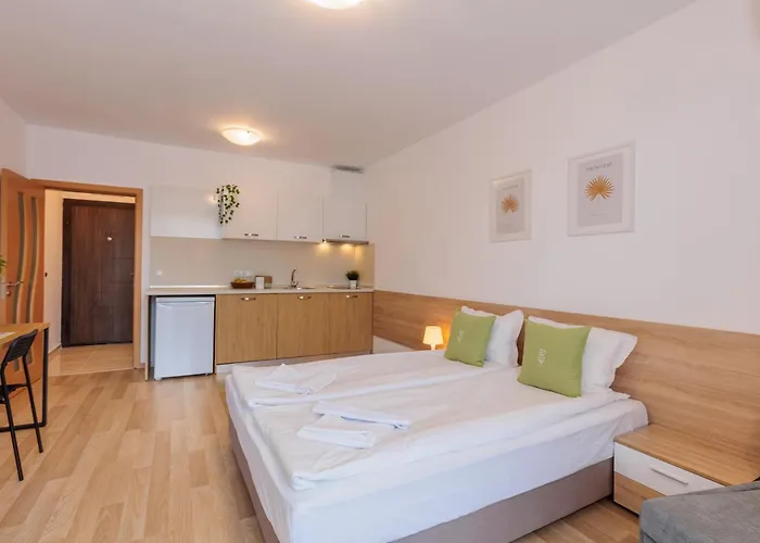 דירה Flora Sarafovo *