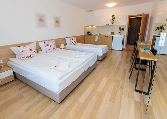 דירה Flora Sarafovo