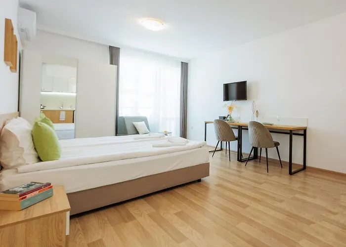 Апартамент Flora Sarafovo *